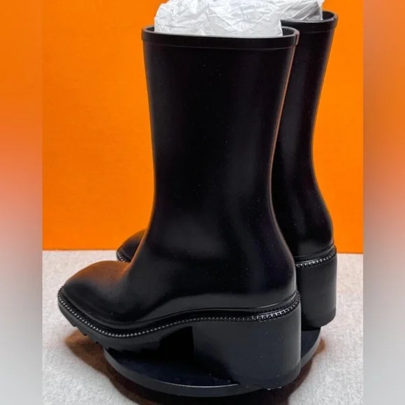 INC rubber boots, sz 9, black, 2 and 3/4" block heel, half calf!​ - Picture 13 of 13